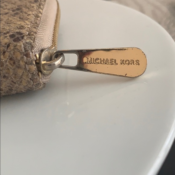 Michael Kors wallet/ cardholder - Picture 4 of 5